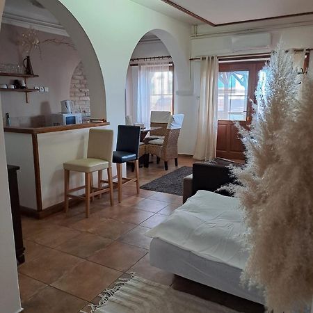 Apartman Romana Postorna Kültér fotó