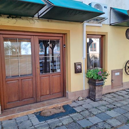 Apartman Romana Postorna Kültér fotó